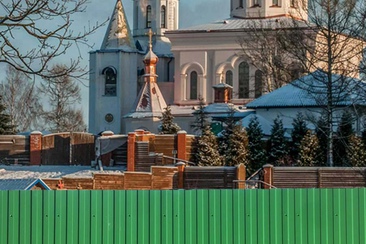 Заборы и ограждения в Ленинском со столбами и установкой под ключ